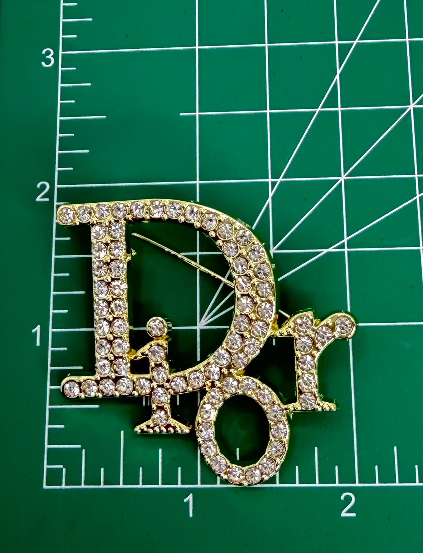 5PC “ DIOR” IRON-ON PATCH/BROOCH SET
