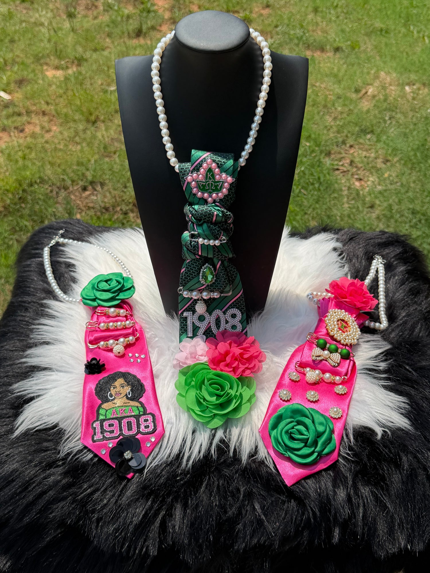 CUSTOM TIES