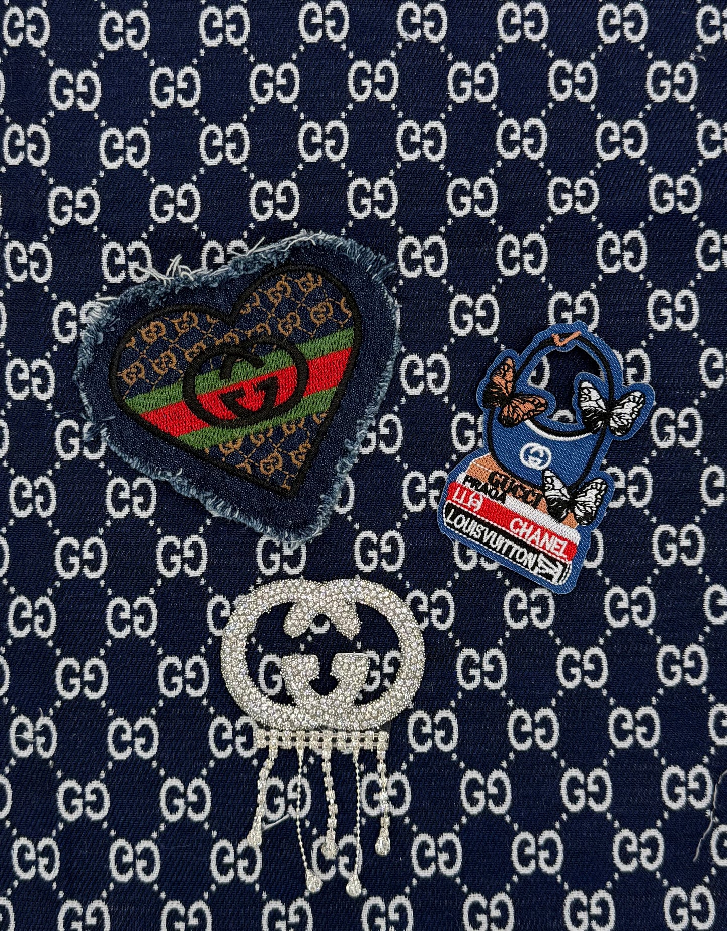 4PC DESIGNER “GUCCI” FABRIC/PATCH/CHARM SET