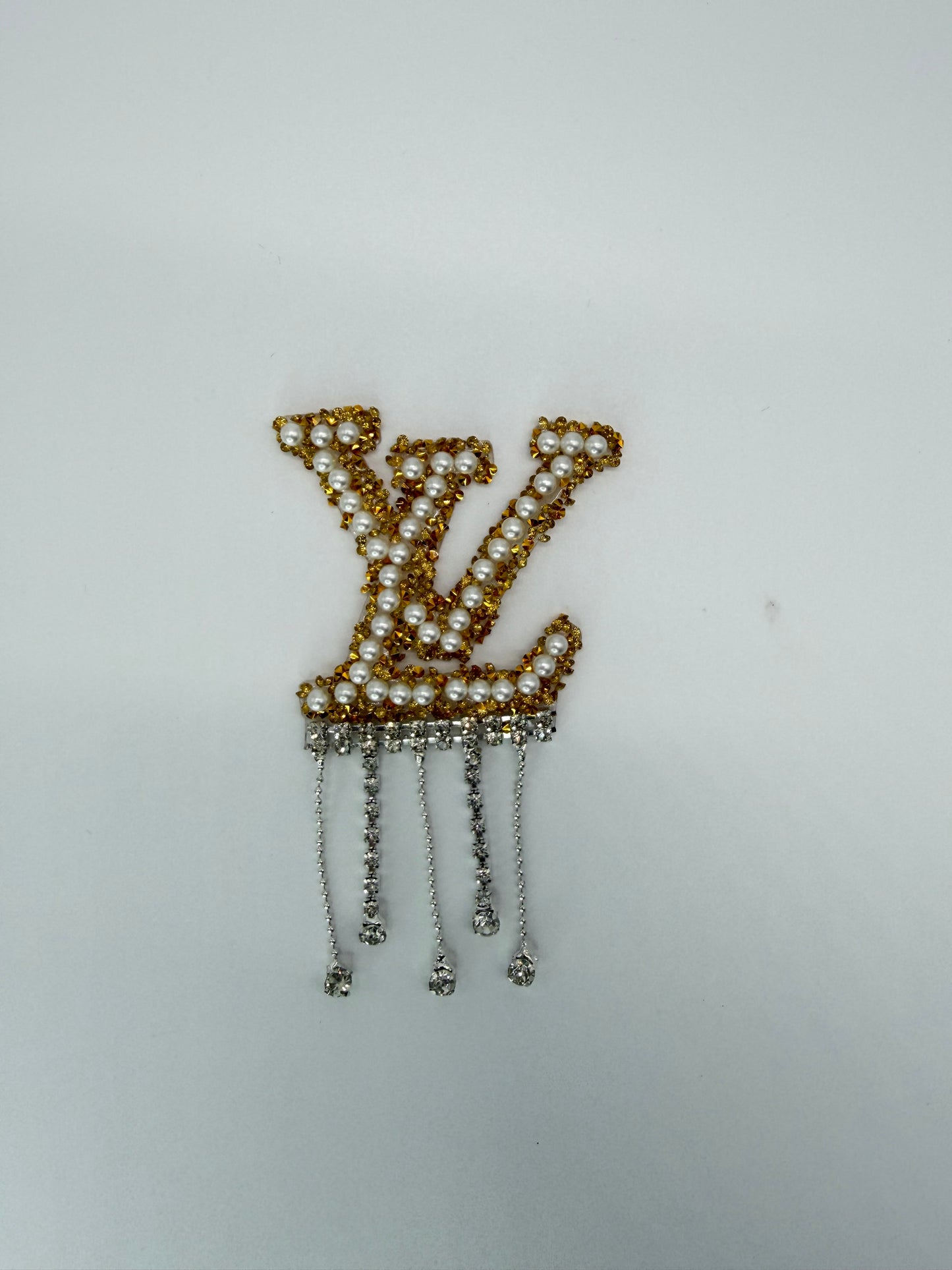 5PC “LV” & HELLO KITTY PATCH/BROOCH SET