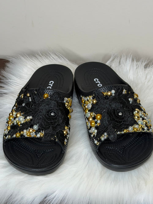 3D FLOWER CUSTOM CROC SLIDES BLACK/GOLD