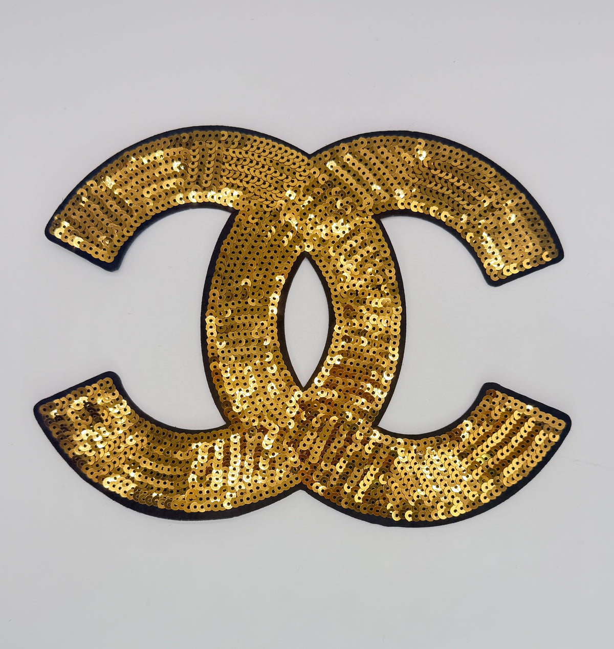 LARGE GOLD PATTERNED SEQUIN “CHANEL” PATCH