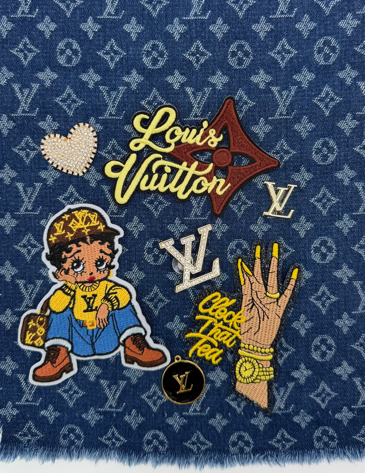 8PC DESIGNER “LV” FABRIC/PATCH/CHARM SET