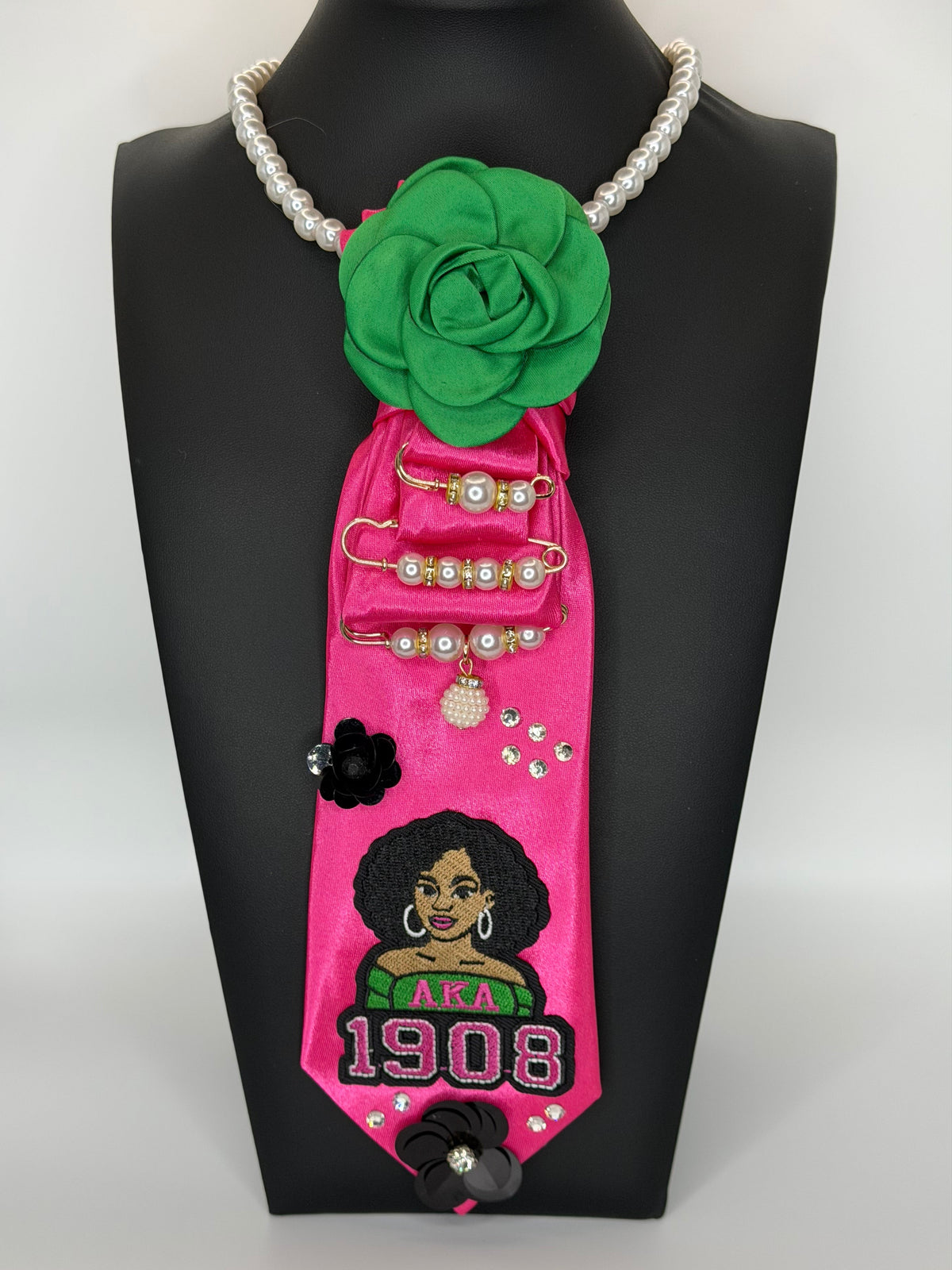 “AKA” FUCHSIA/GREEN TIE