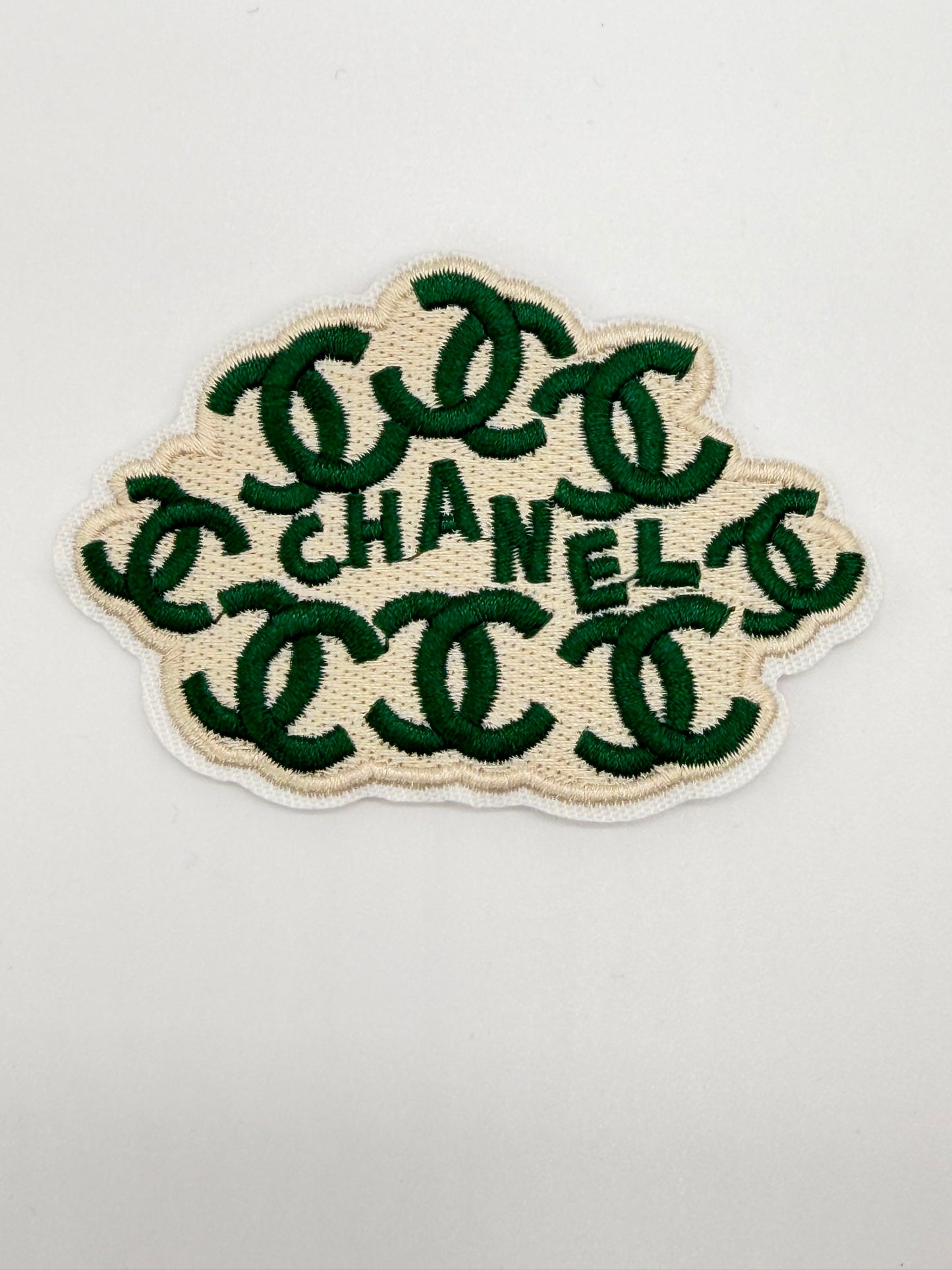 NEW 5PC DESIGNER “CHANEL” LOGO PATCH/BROOCHES SET “TRUST GOD” WOMAN LIPS IRON-ON PATCH