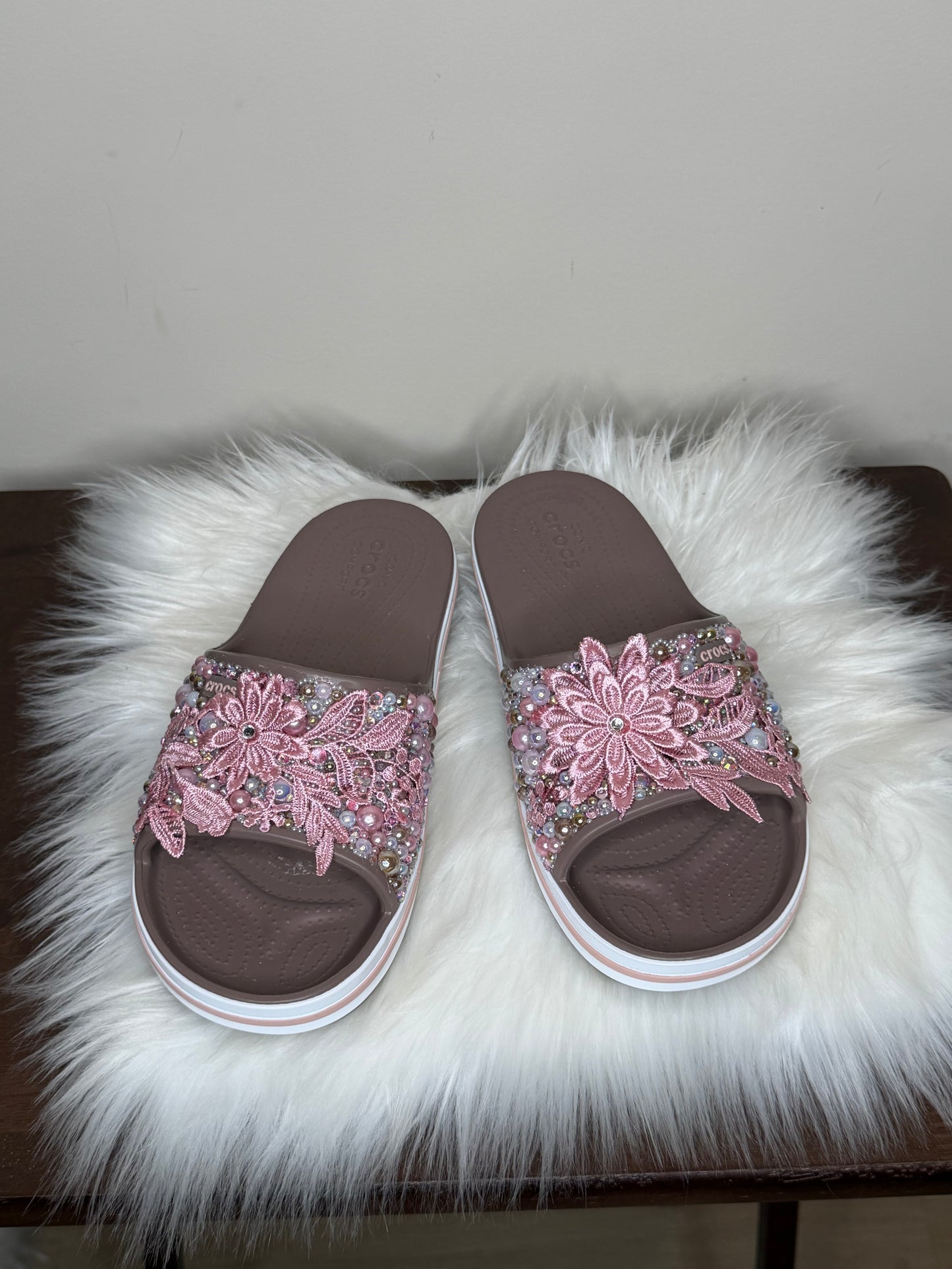 3D FLOWER MAUVE & TAN CUSTOM CROC SLIDES