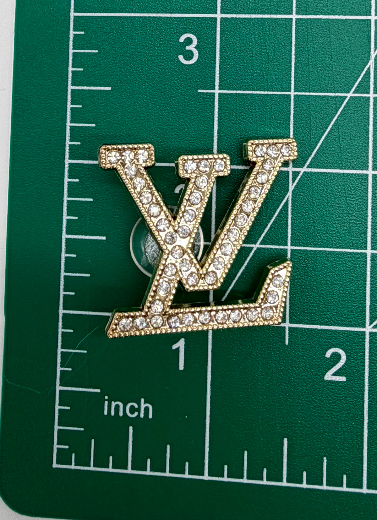 8PC DESIGNER “LV” FABRIC/PATCH/CHARM SET