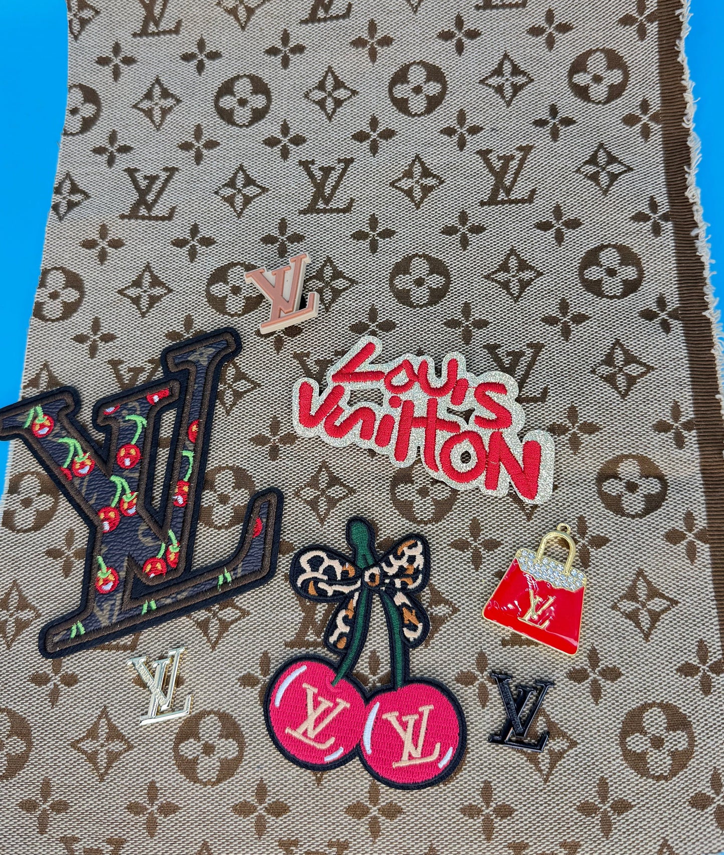 8PC DESIGNER “LV” FABRIC/CHERRY PATCH/CHARM SET