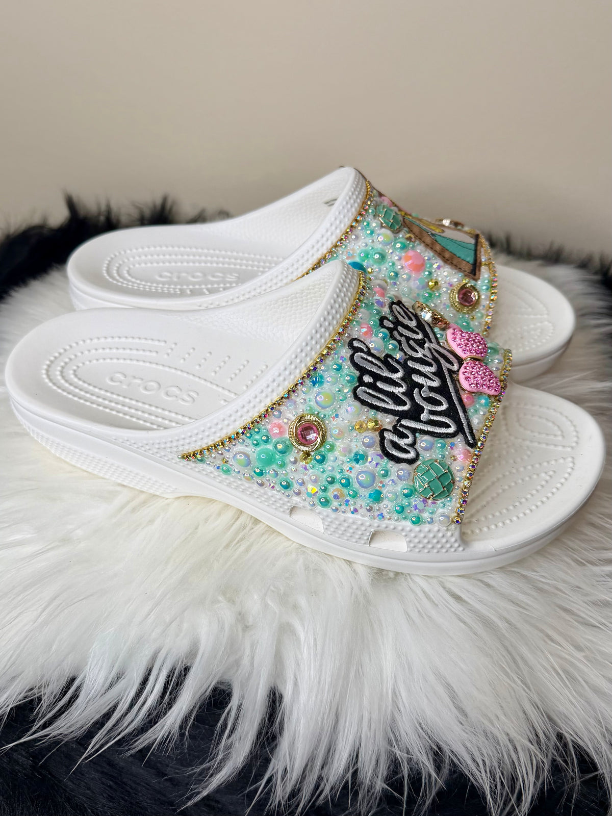 MINT BUBBLEGUM BOUGIE CUSTOM CROCS