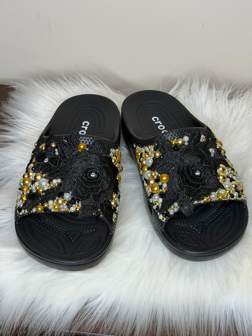 3D FLOWER CUSTOM CROC SLIDES BLACK/GOLD