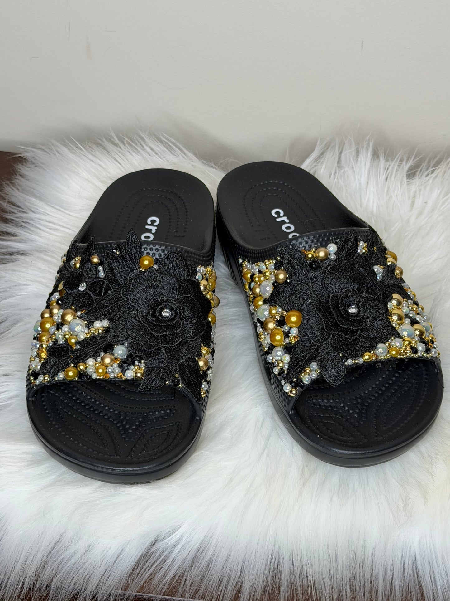 3D FLOWER CUSTOM CROC SLIDES BLACK/GOLD