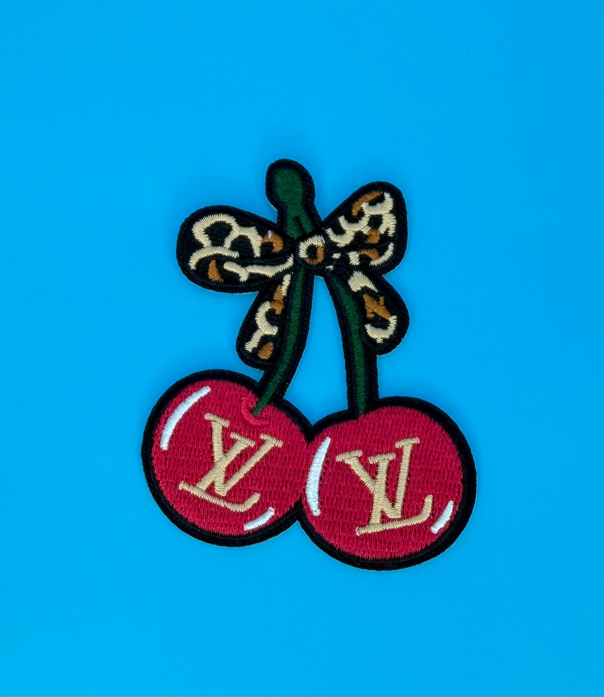 4PC DESIGNER “LV” PATCH/CHARM SET