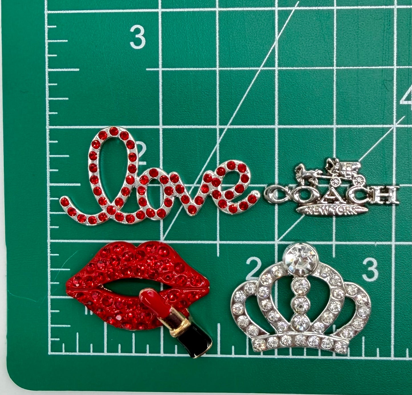 8PC DESIGNER “COACH” PATCH/CHARM SET