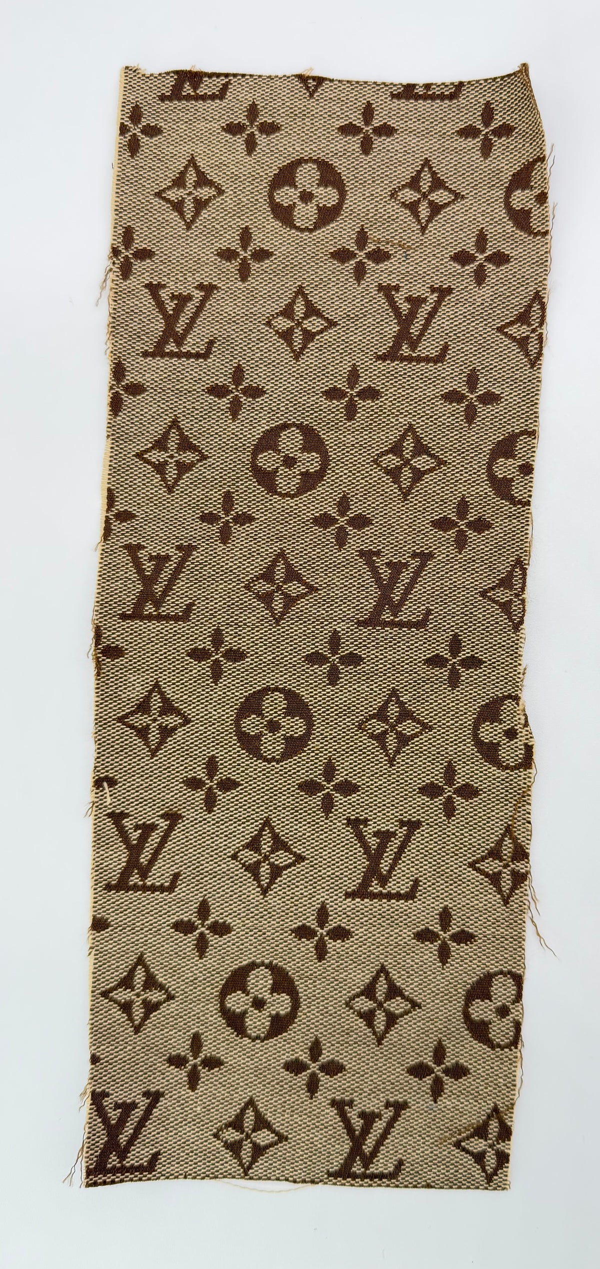 5PC DESIGNER “LV” FABRIC/PATCHES/BROOCH SET