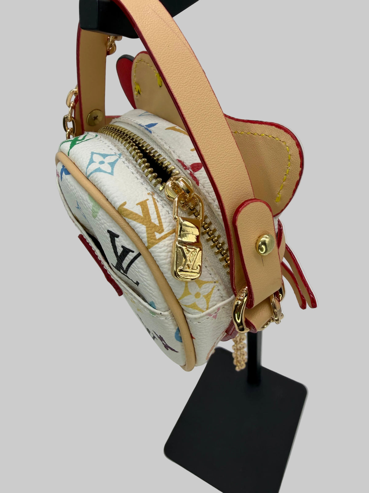 NEW “HELLO KITTY” “LV” CROSSBODY PURSE WHITE MULTI-COLOR