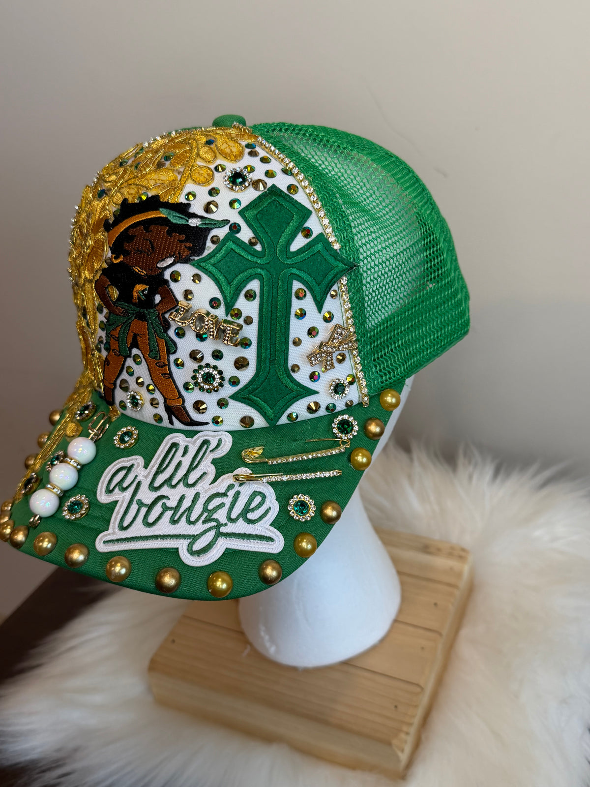 “BETTY BOOP” GREEN/GOLD “A LIL’ BOUGIE” JUNK TRUCKER HAT
