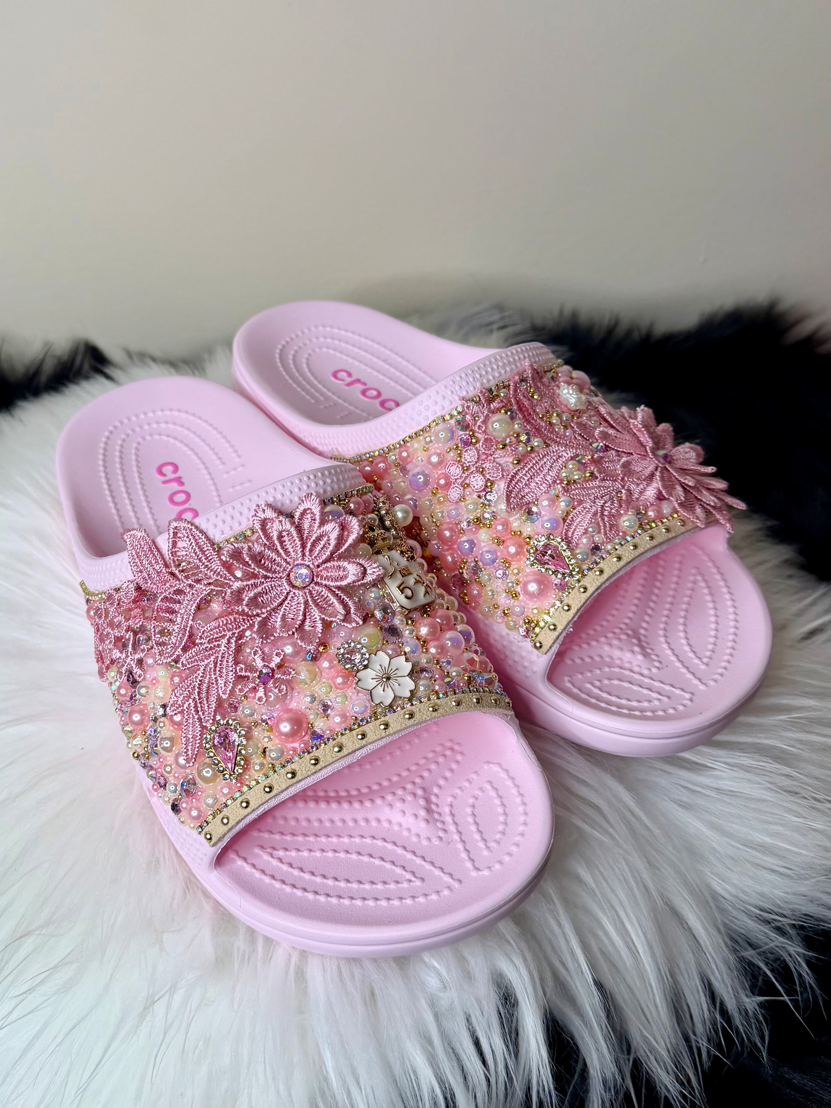 STRAWBERRIES & CREAM 3D FLOWERS CUSTOM CROCS
