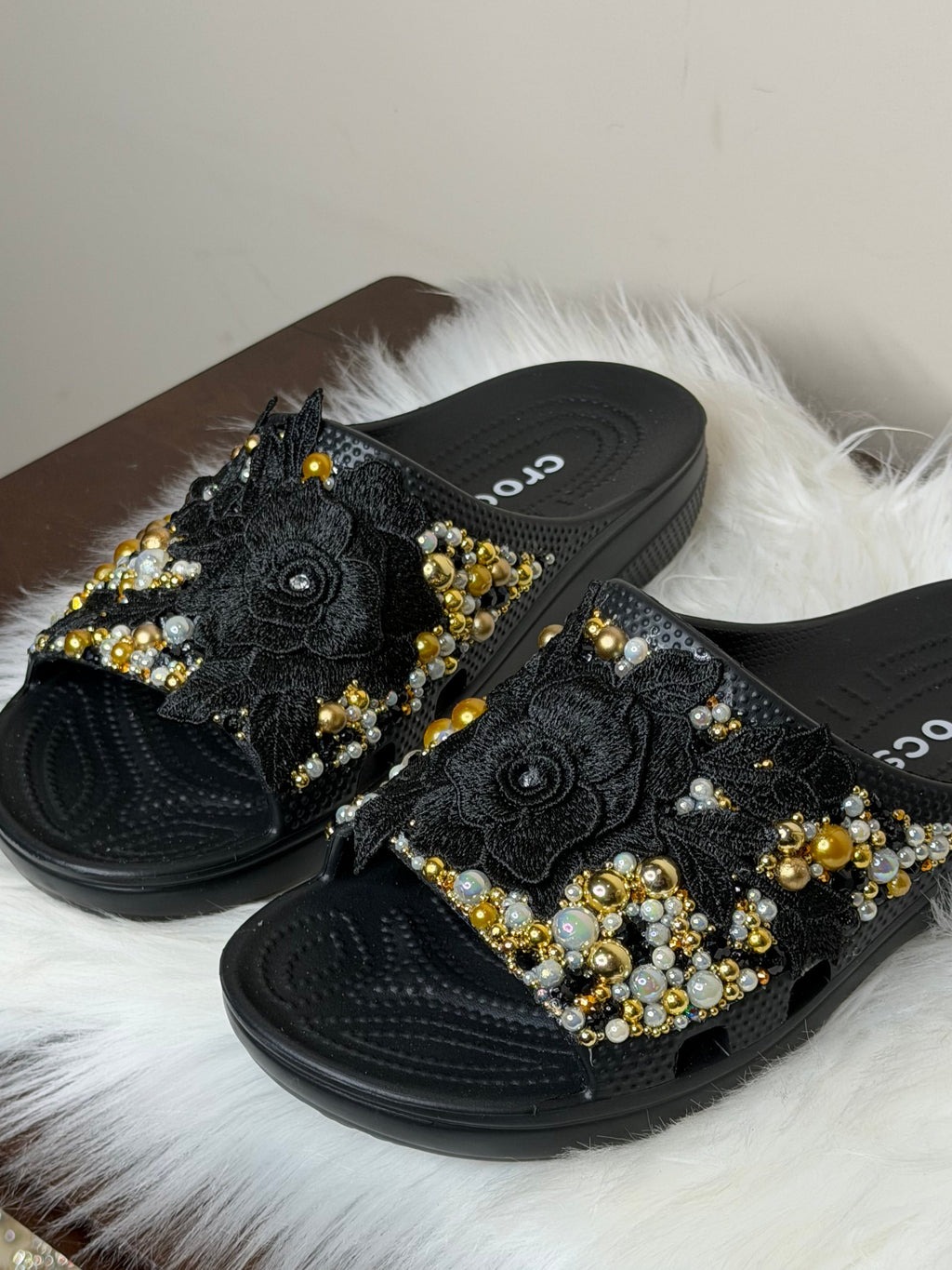 3D FLOWER CUSTOM CROC SLIDES BLACK/GOLD