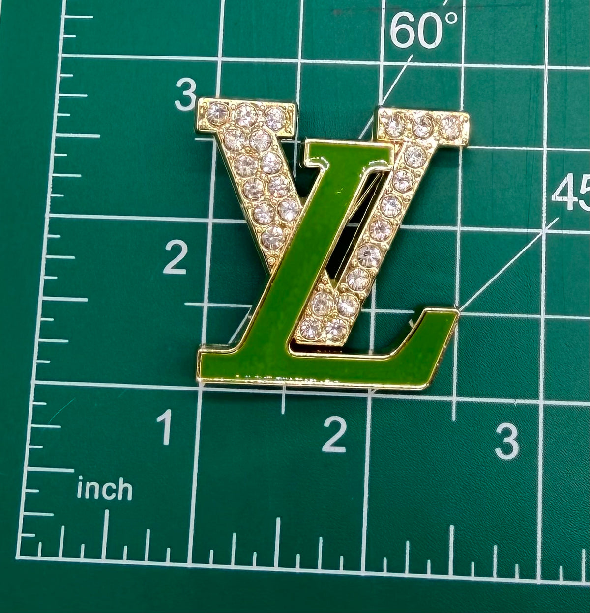 5PC DESIGNER “LV” FABRIC/PATCH/CHARM SET