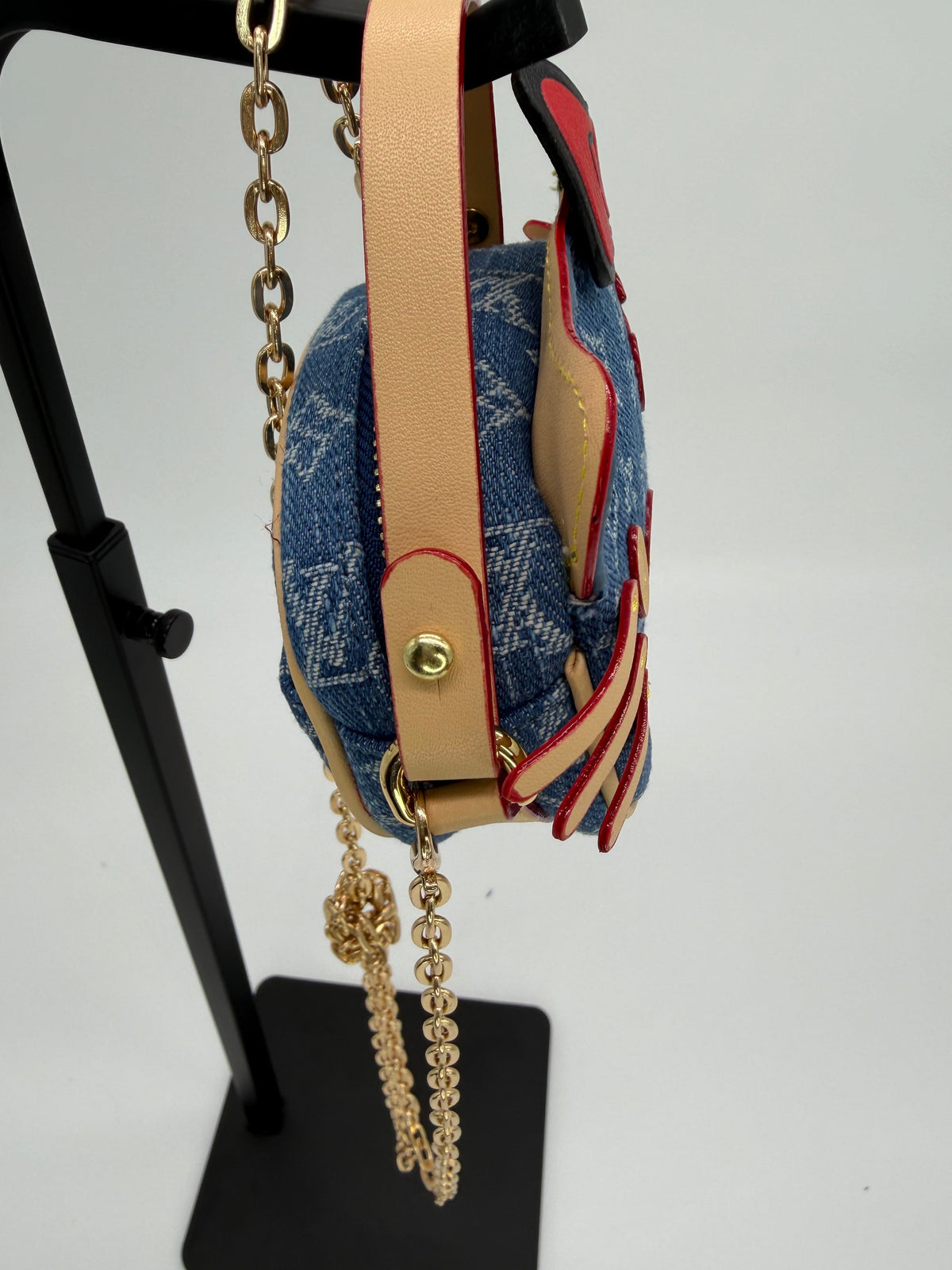 NEW “HELLO KITTY” “LV” CROSSBODY DENIM PURSE