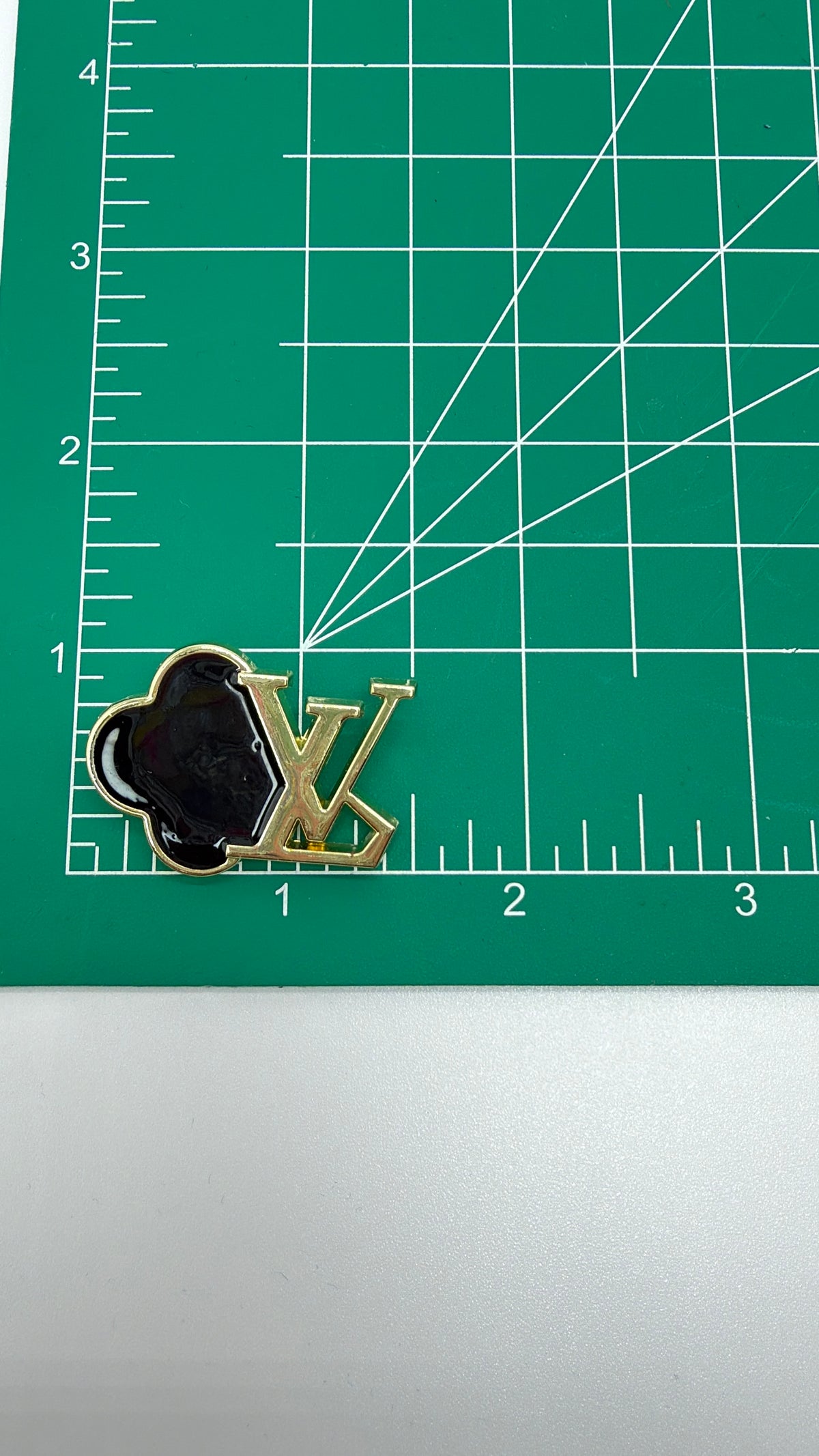 5PC DESIGNER “LV” LOGO DENIM FABRIC/PATCH/BROOCH SET