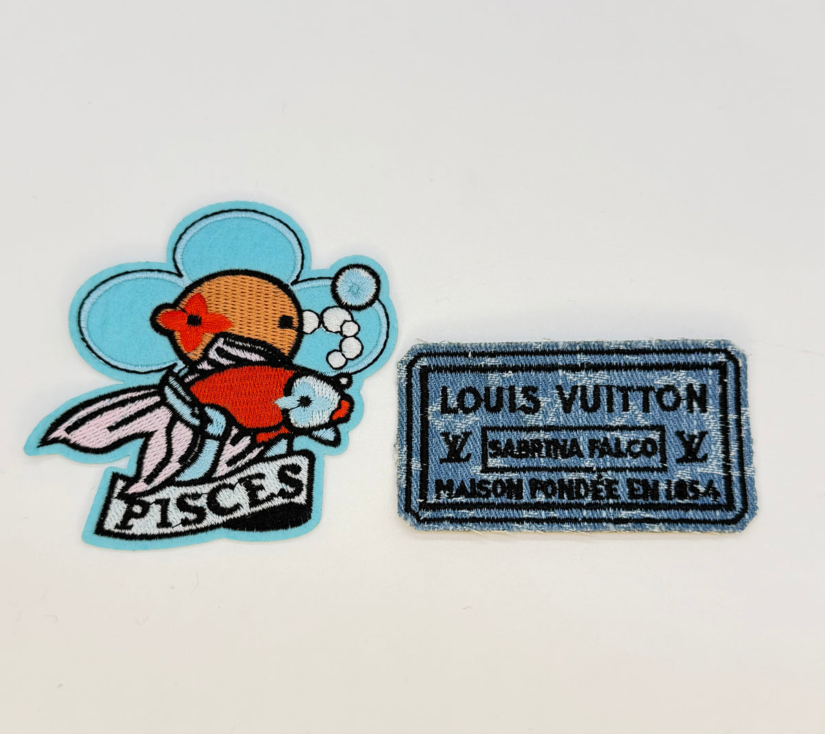2PC “LV” ZODIAC PATCH SET
