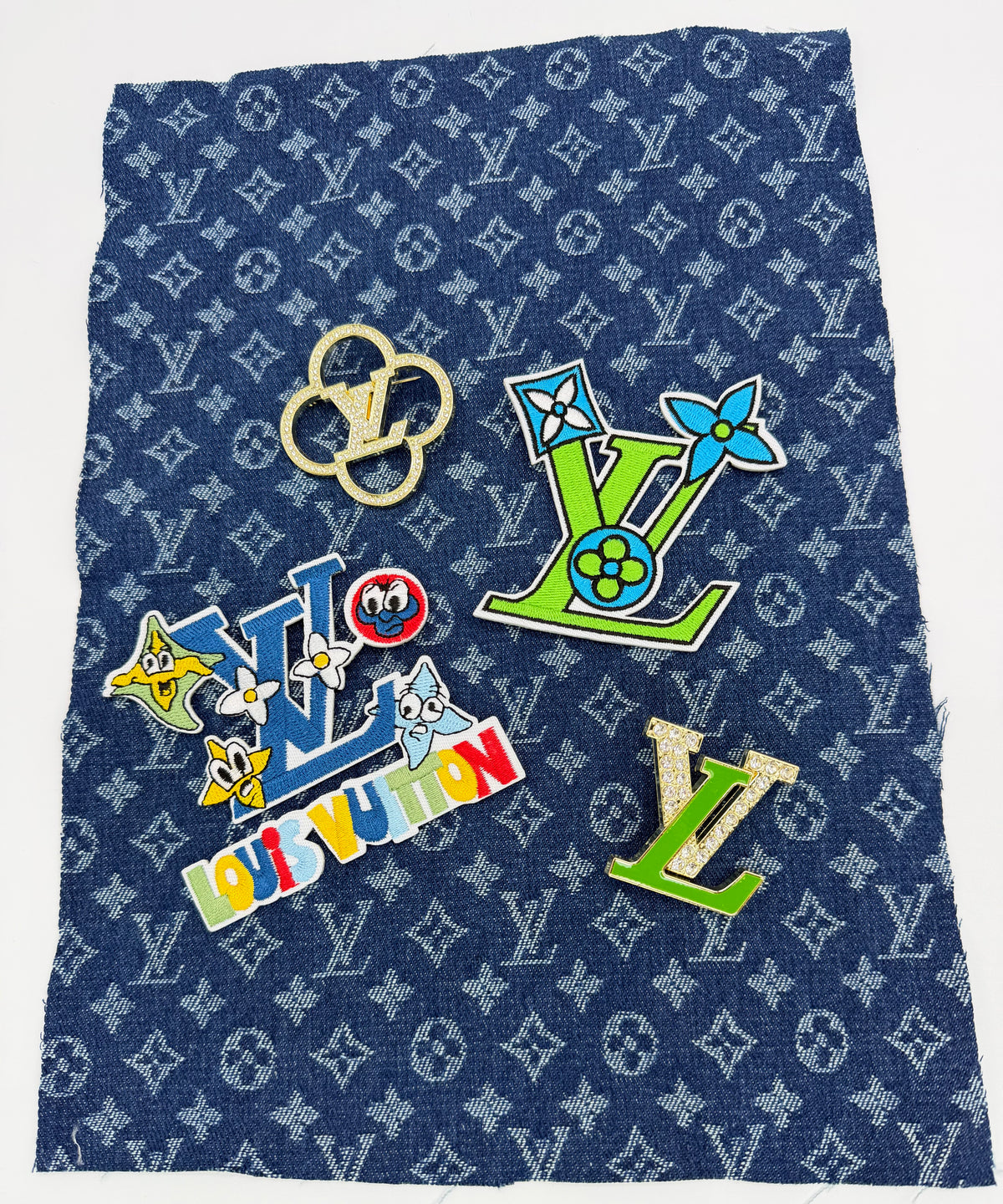 5PC DESIGNER “LV” FABRIC/PATCH/CHARM SET