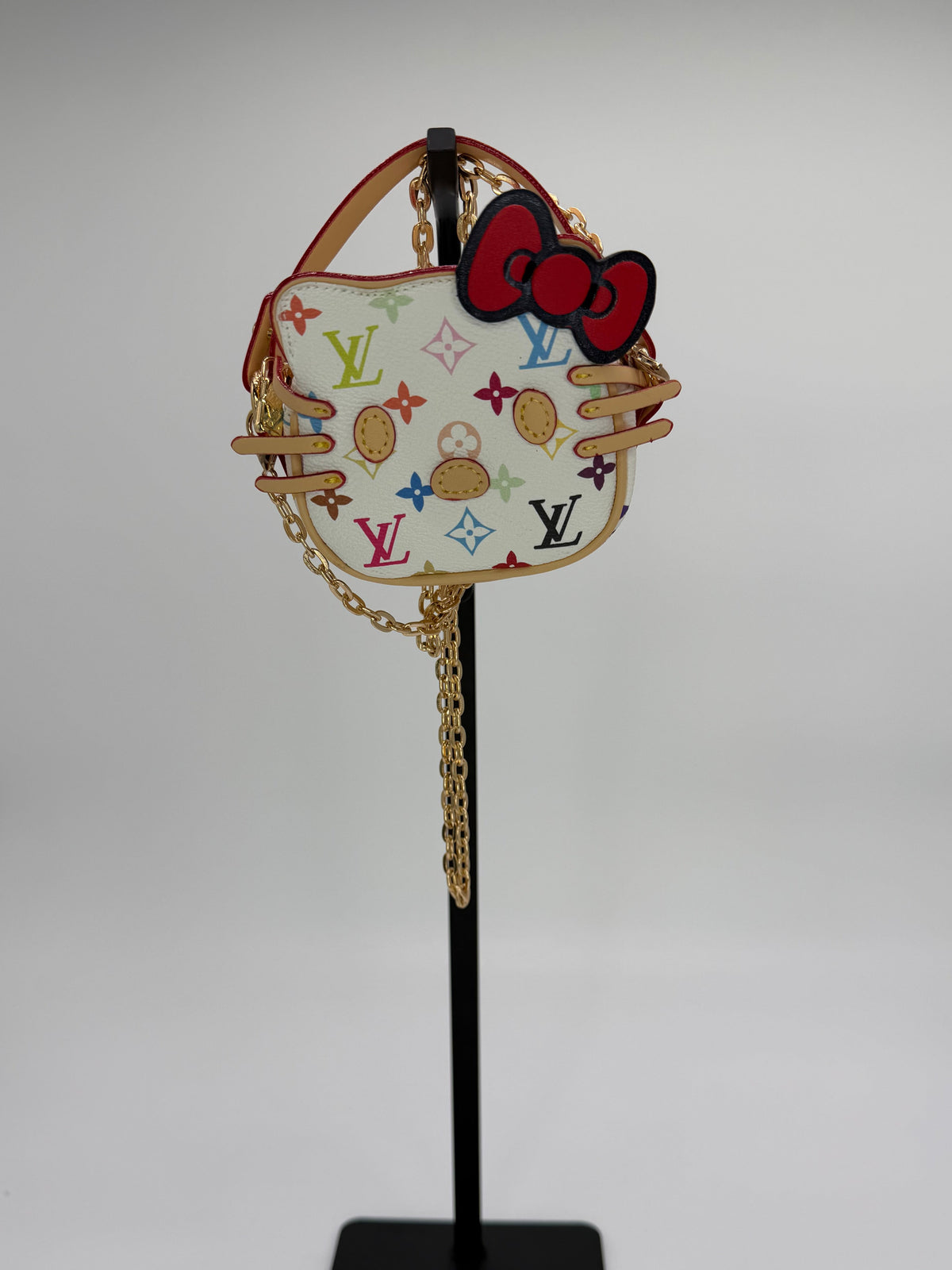 NEW “HELLO KITTY” “LV” CROSSBODY PURSE WHITE MULTI-COLOR