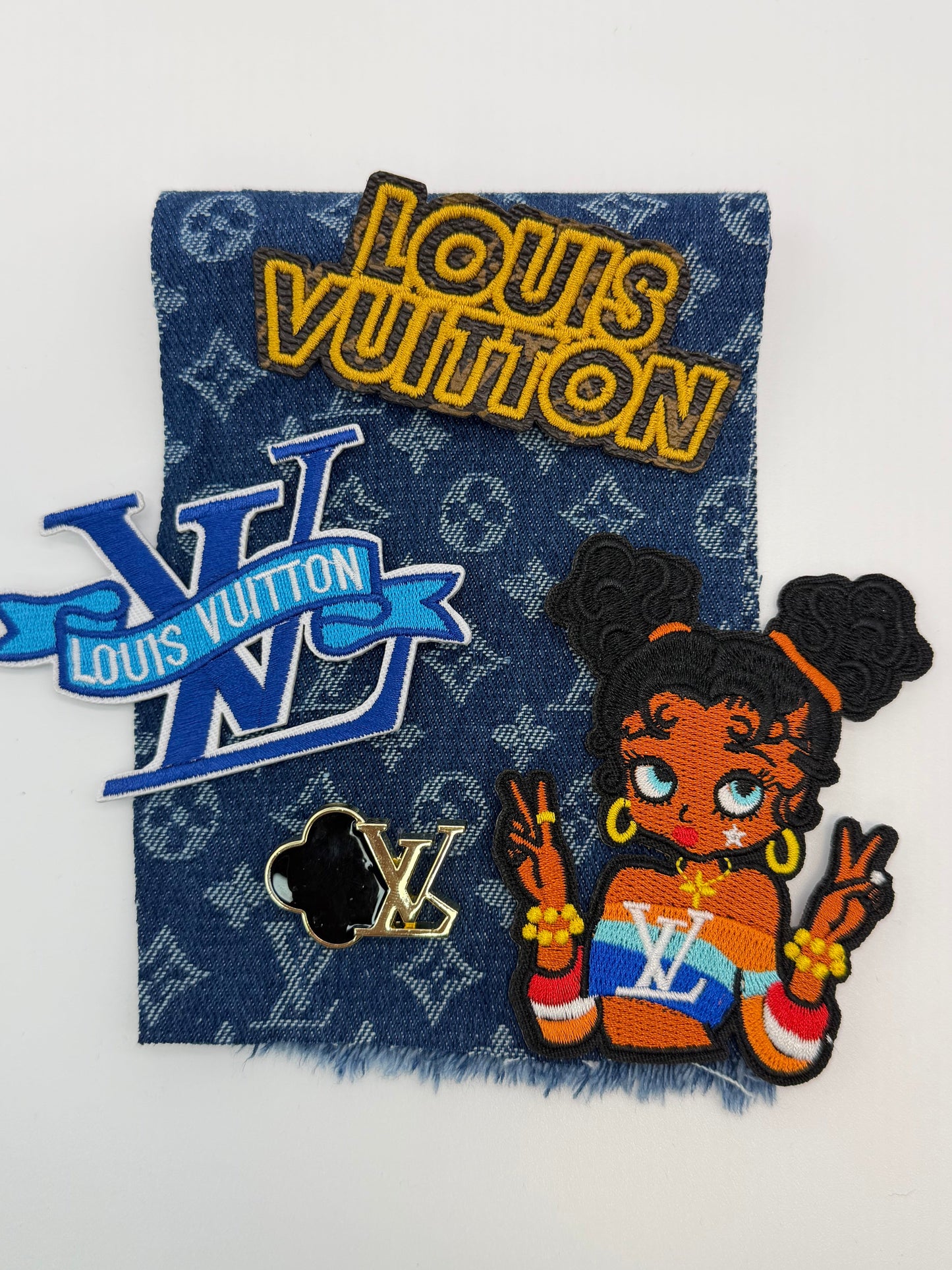 5PC DESIGNER “LV” LOGO DENIM FABRIC/PATCH/BROOCH SET