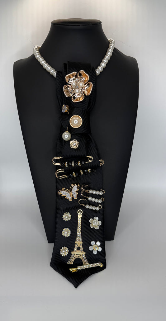 BLACK & PEARL TIE NECKLACE