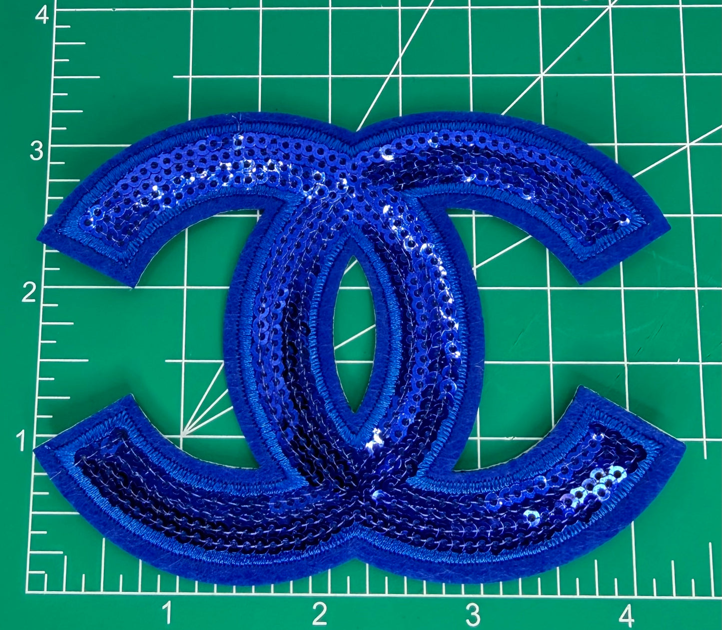 “CHANEL” 3PC PATCH/BROOCH SET
