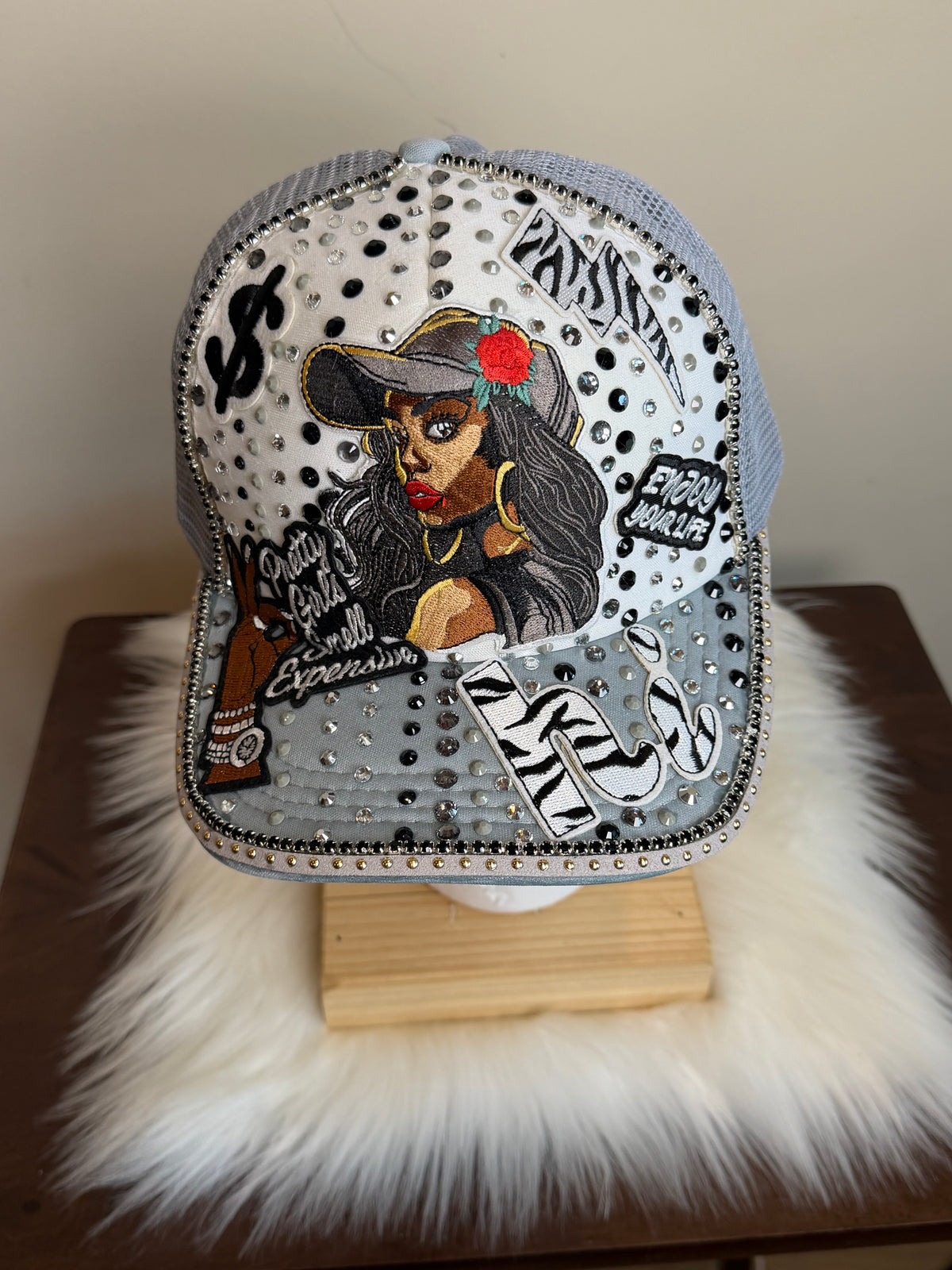 “PRETTY GIRLS SMELL EXPENSIVE” GRAY/SILVER/BLACK JUNK TRUCKER HAT