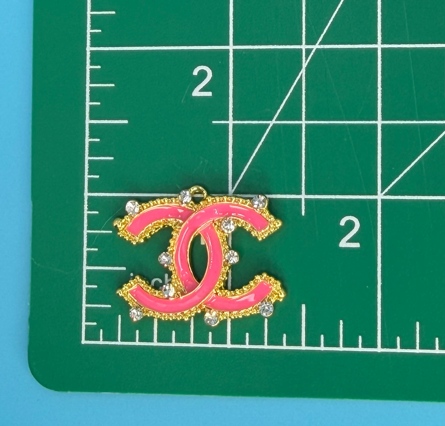 4PC DESIGNER “CHANEL” PATCH/CHARM SET