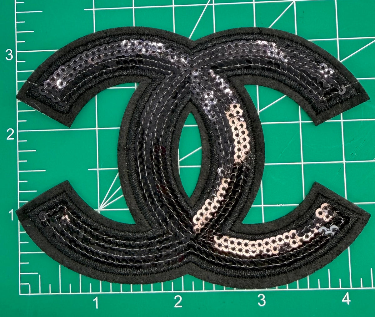 7PC DESIGNER “CHANEL” SEQUIN PATCH/BROOCH SET BLACK/GOLD