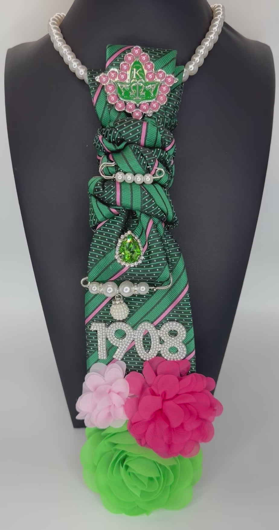 AKA GREEN/ PINK PEARL TIE
