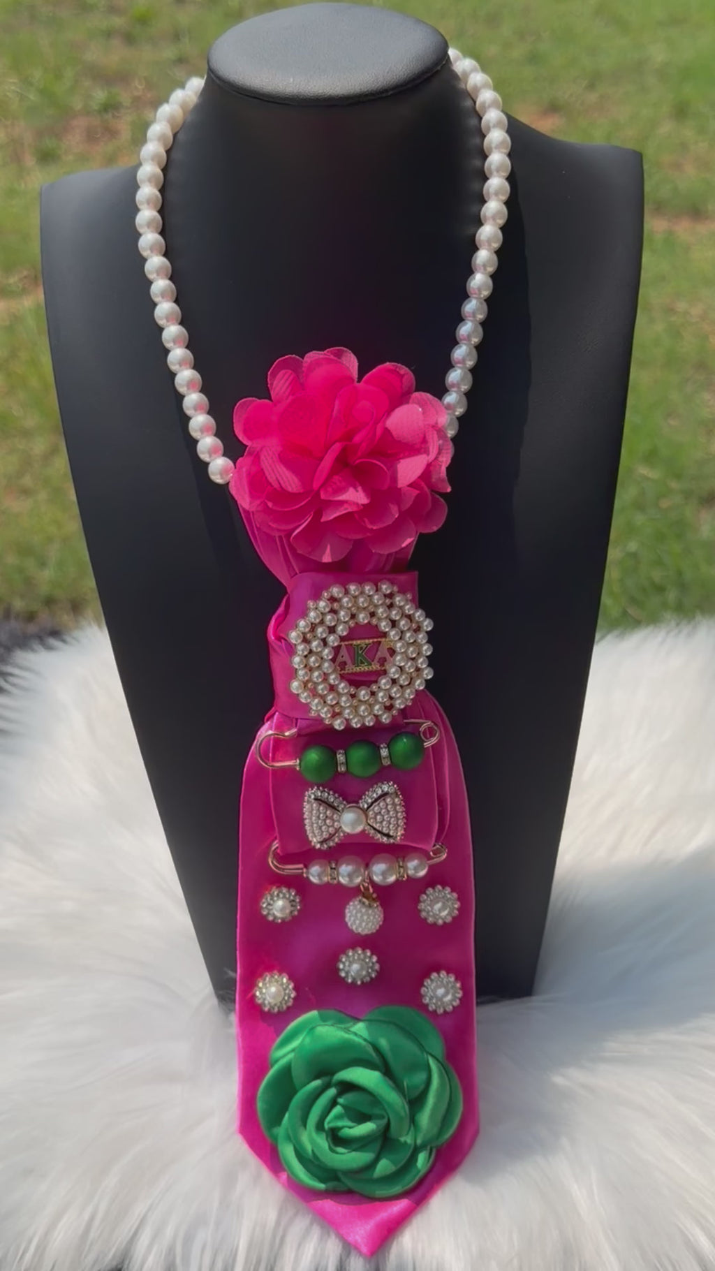 CUSTOM FUCHSIA PEARL “AKA” TIE