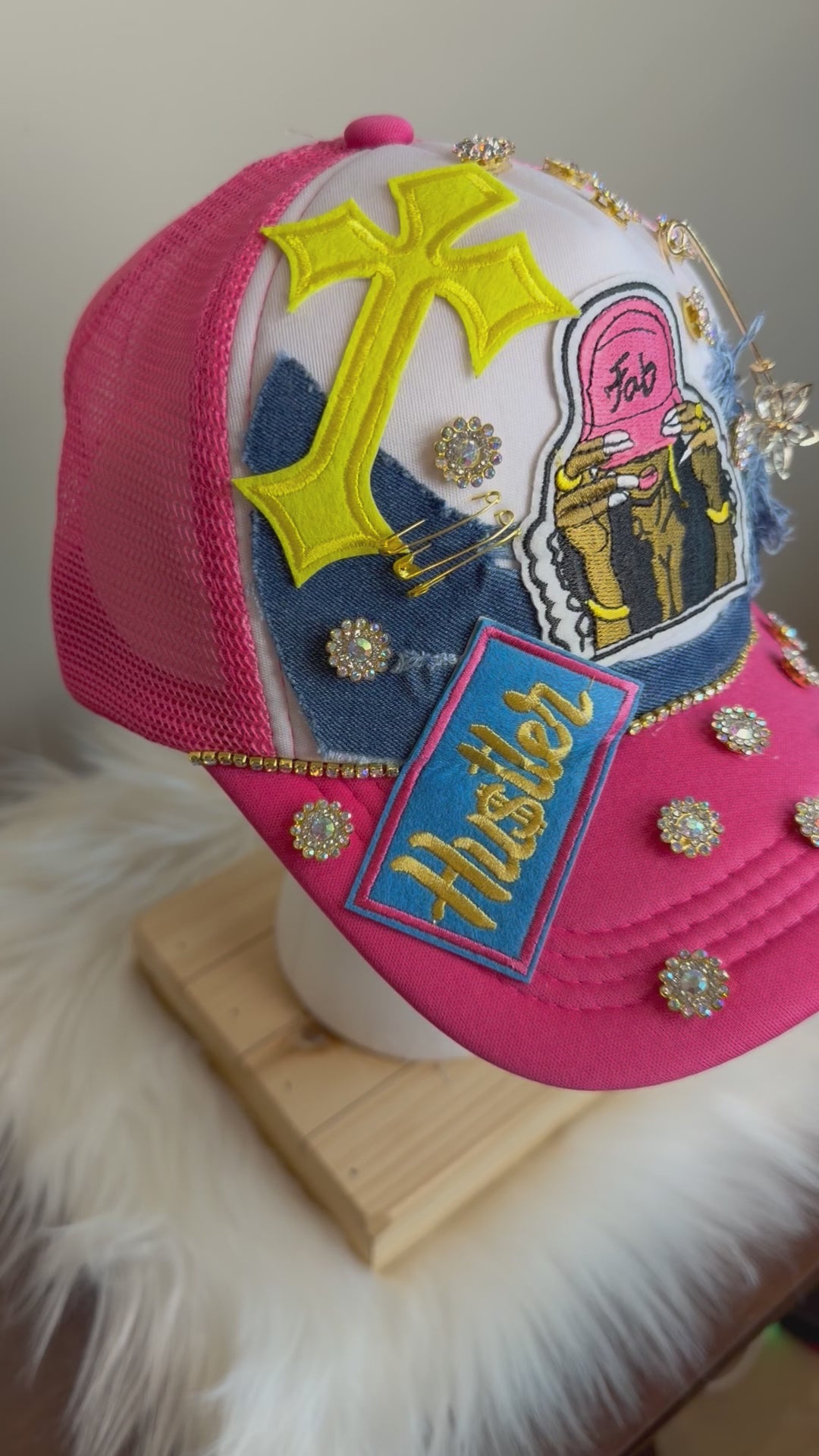 “FUCHSIA PINK HUSTLER BLING” TRUCKER JUNK SNAPBACK HAT